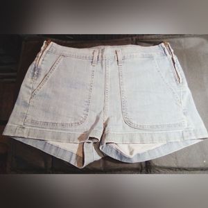 Levi's Ladies High Waisted Shorts with Side Zippers Size 32
